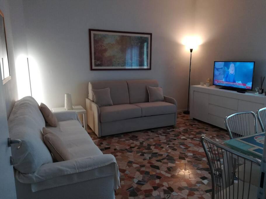 Primo Piano - Bilocale Casa Vacanze Brescia Exterior photo